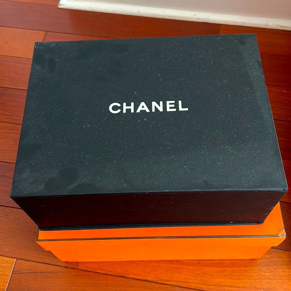 Chanel Box